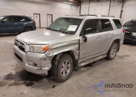2012 Toyota 4Runner Sr5 z USA, uszkodzony, nr VIN JTEBU5JR0C5082953